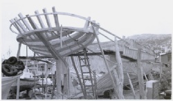 Πρύμνη καραβόσκαρου στο ναυπηγείο του Τσίκη στο Πέραμα